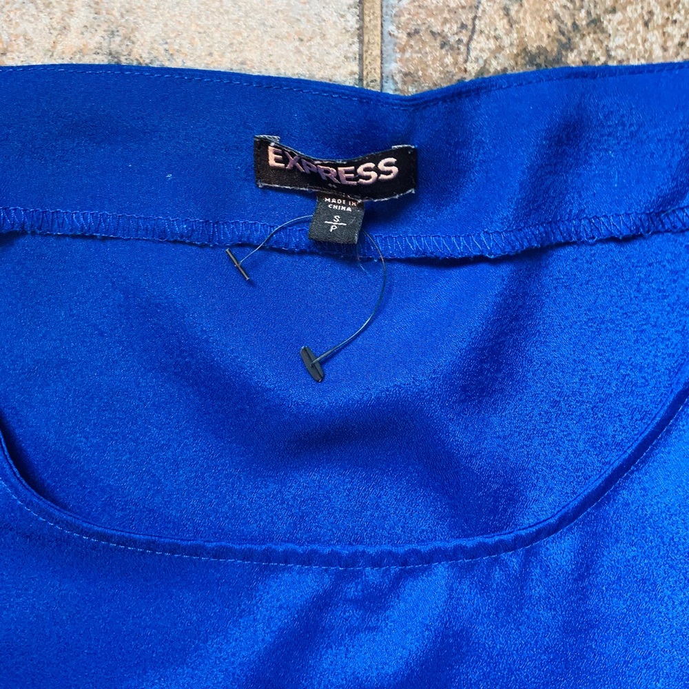 Express Blue Top - Picture 2 of 6